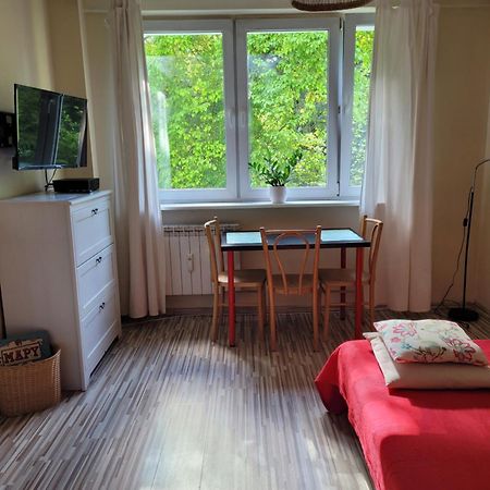 Sunny And Lovely Apartment. Near Chopin Airport! Βαρσοβία Εξωτερικό φωτογραφία